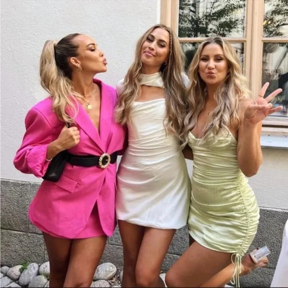 Zara Ruched Satin Effect Dress Light Green Bloggers  Favourite Sz M - Picture 2 of 11